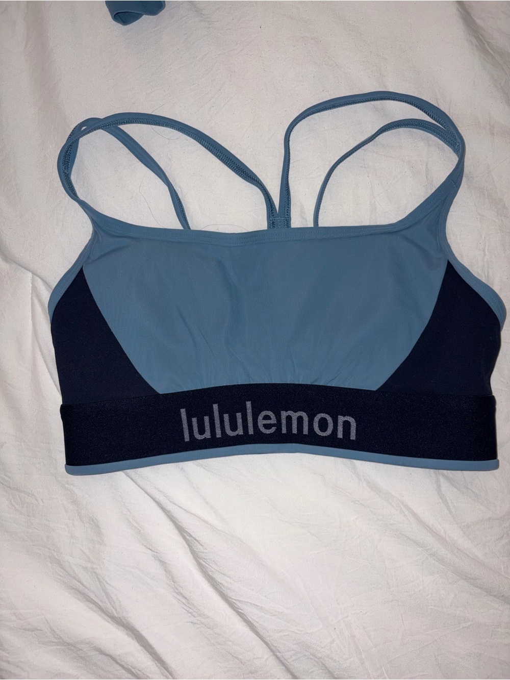 lululemon two-tone light blue and navy strappy sports bra - Picture 2 of 5